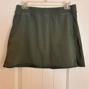 Size small Women’s Aerie offline Olive Green Pull-On Skirt